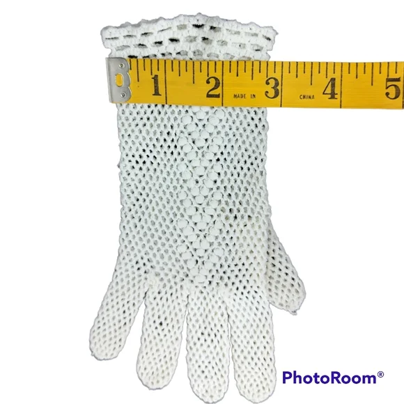 Hand Crocheted Gloves Ladies Size Small Petite White Wedding Party Event - Picture 5 of 9